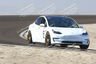 media/Nov-08-2025-Speed Ventures (Sat) [[1c7a6332f5]]/TC B/Session 2 (Turn 2)/